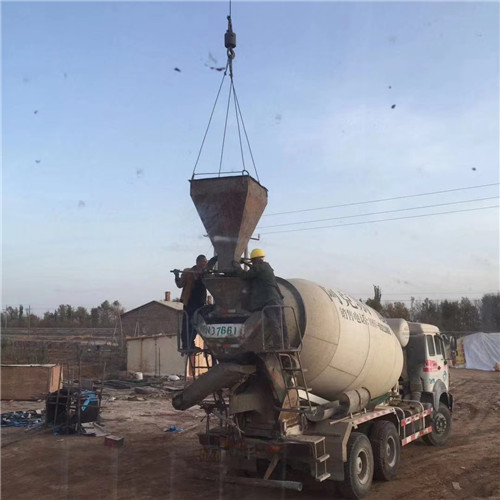 周口市“精准瞄准”—— 吊车的 “定位导航” 技术